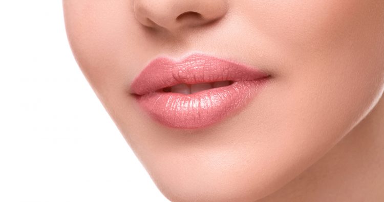 Formas de tener labios hermosos – Cómo remodelar y hacer los labios más carnosos